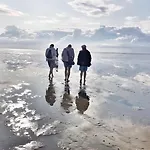 De Kleev Wohlfuehlen Direkt Am Nordseedeich 公寓 *