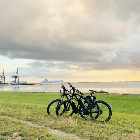 De Kleev Wohlfuehlen Direkt Am Nordseedeich Wurster Nordseekuste